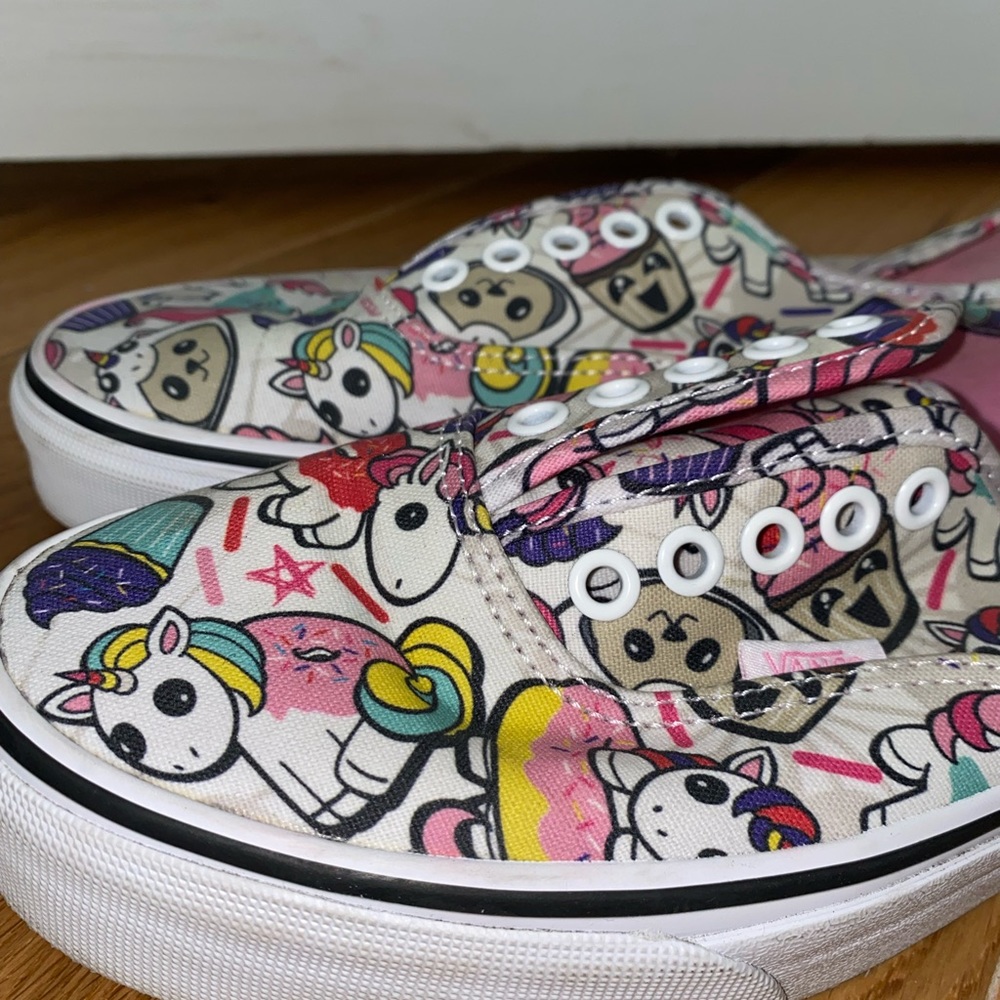 THE CUTEST VANS EVER